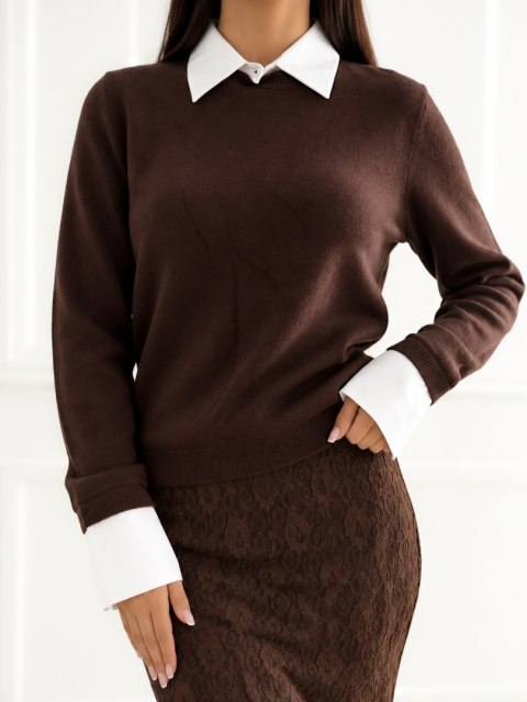 Elegancki sweter z kołnierzykiem polo brązowy