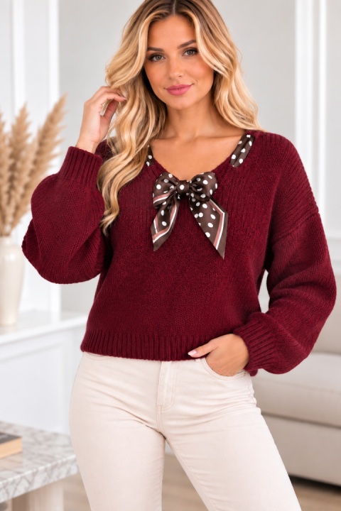 Sweter z ozdobną apaszką bordowy