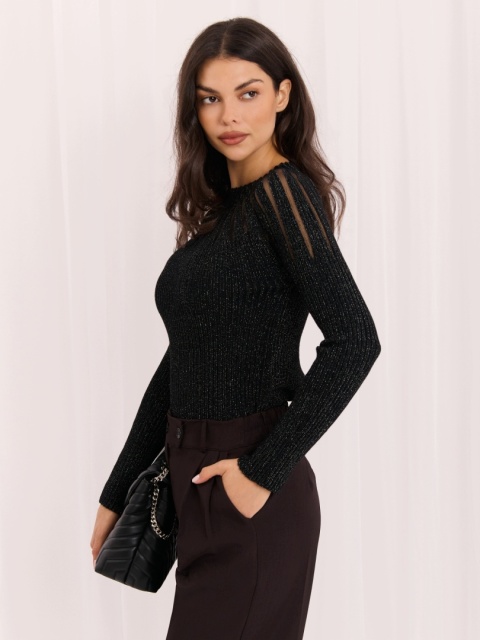 Elegancki sweter dopasowany z błyszczącą nitką czarny